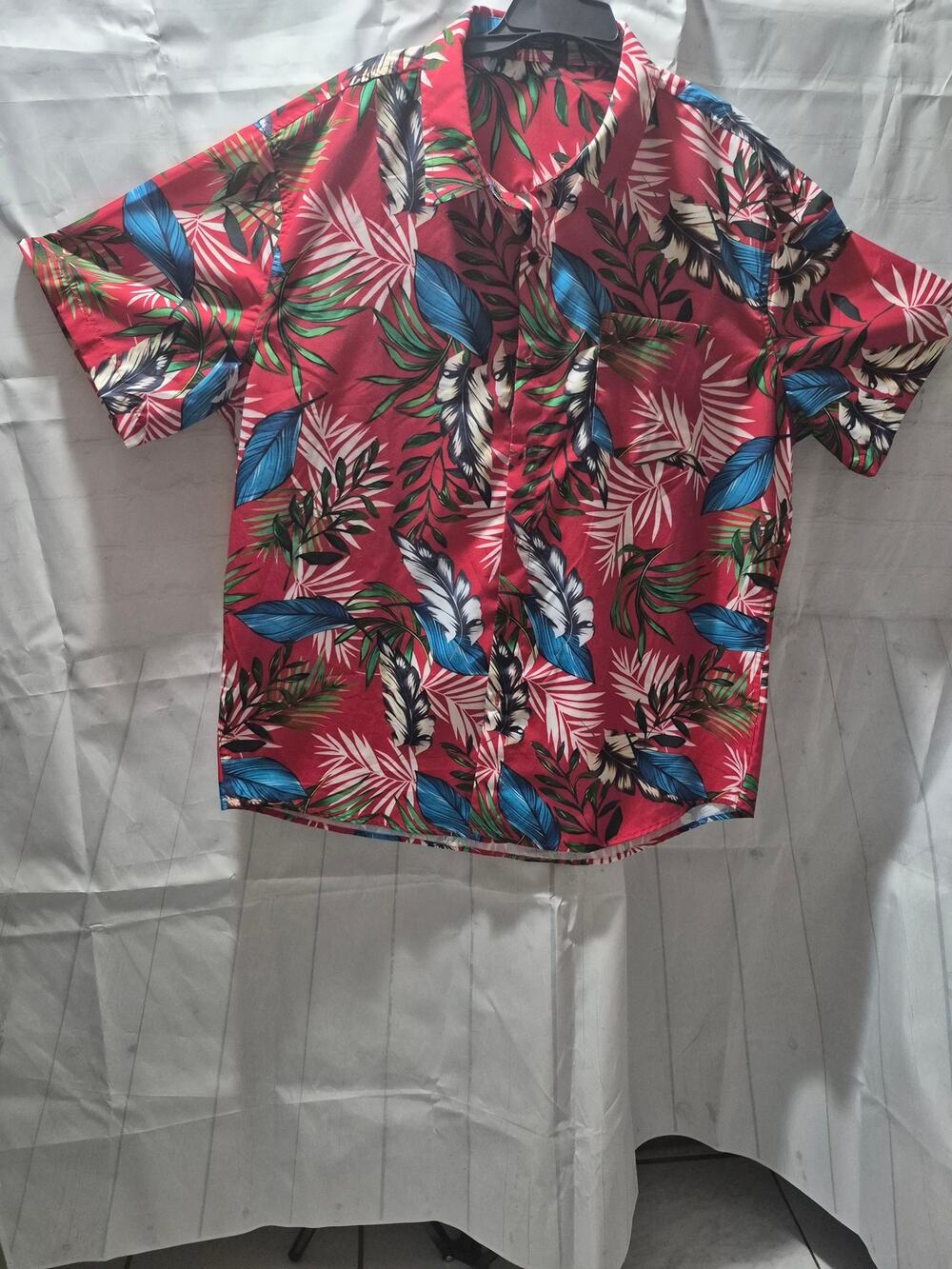 COOFANDY Mens XXL Short sleeves  Hawaiian style Shirt.
